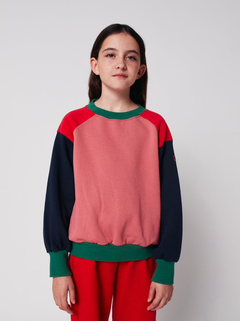 Color Block Sweatshirt & Pleated skirt