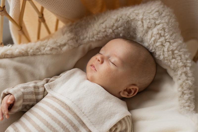 Ecru Corina baby nest