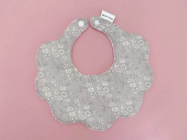 Light Grey Capel Bib