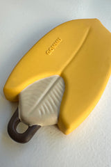 GOMMU BANANA TEETHER