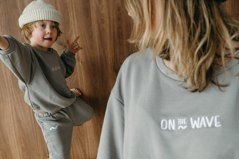 On the wave Babies sweatshirt & pants "Outfit set"