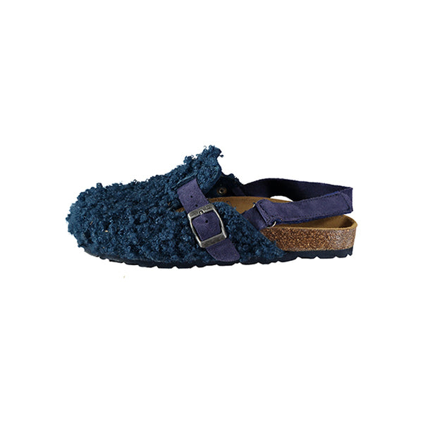 Fresh blue Snow shoe bonmot