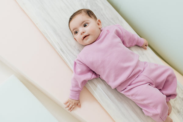 Soft violet crewneck sweater & sweatpants "Outfit set"